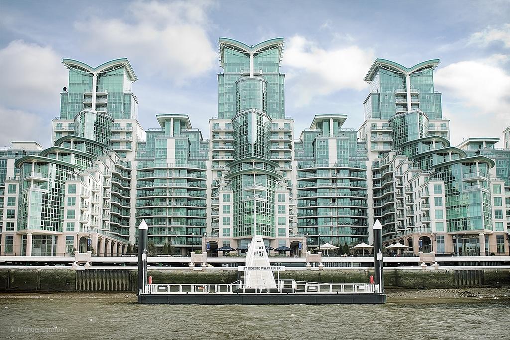 St George Wharf Londra Esterno foto